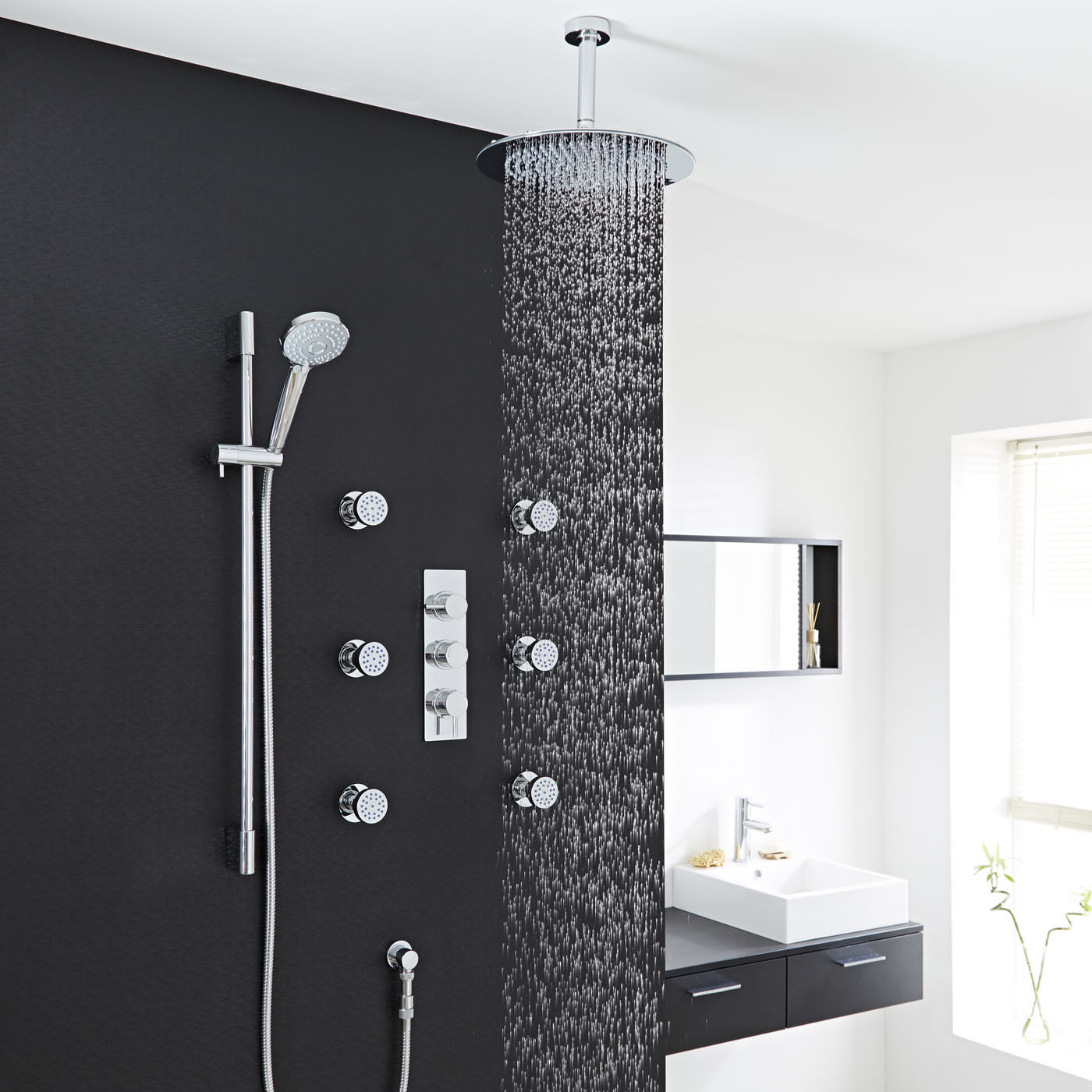Strasbourg New Thermostatic Shower System With Rain Shower Head