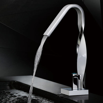 Twisted Chrome Single Handle Sink Faucet 