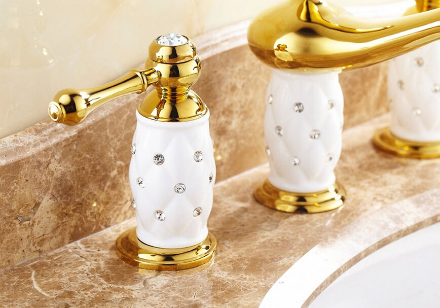 Missa Series 3 Holes Bathroom Sink Faucet in Gold Finish