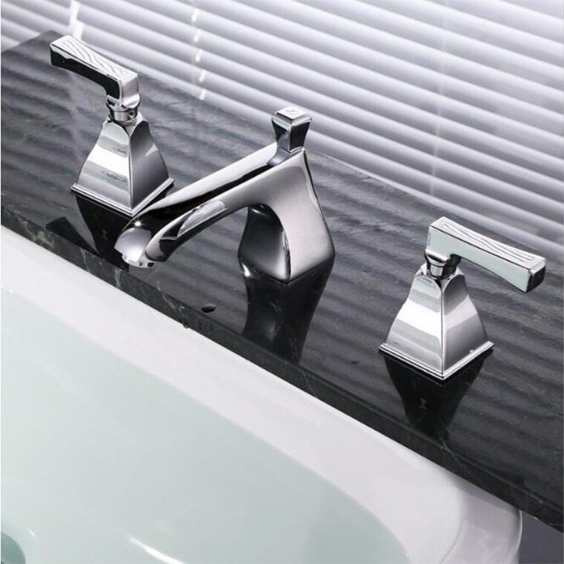 Fashion Cover Mounted Bathtub Room Sink Double Handle Faucet