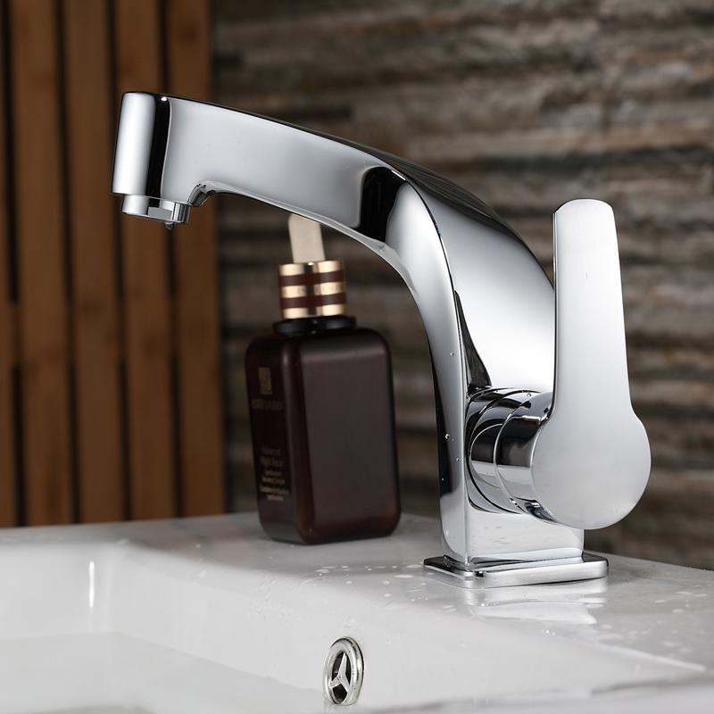 Curved White Chrome Single Handle Bathroom Faucet