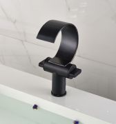 Juno Bathroom Sink Faucet in Oil Rubbed Bronze