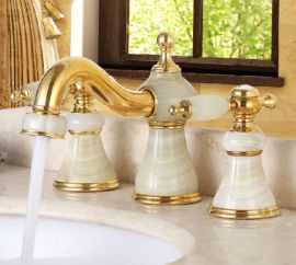 Dual Handl Luxury Gold Finish Bathroom Sink Faucet