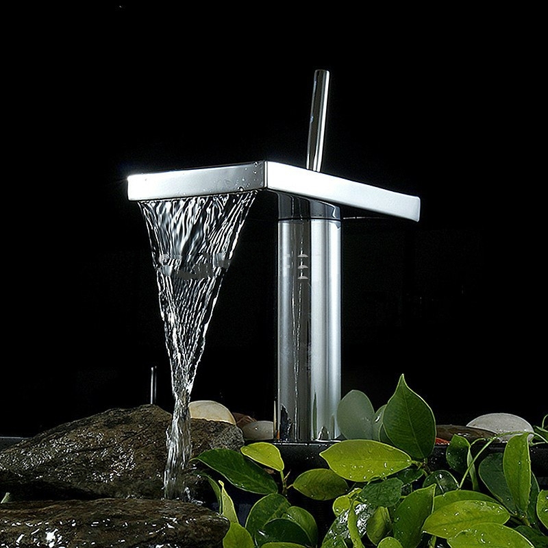 Luxurious Nature Widespread Waterfall Square Mixer Bathroom Faucet