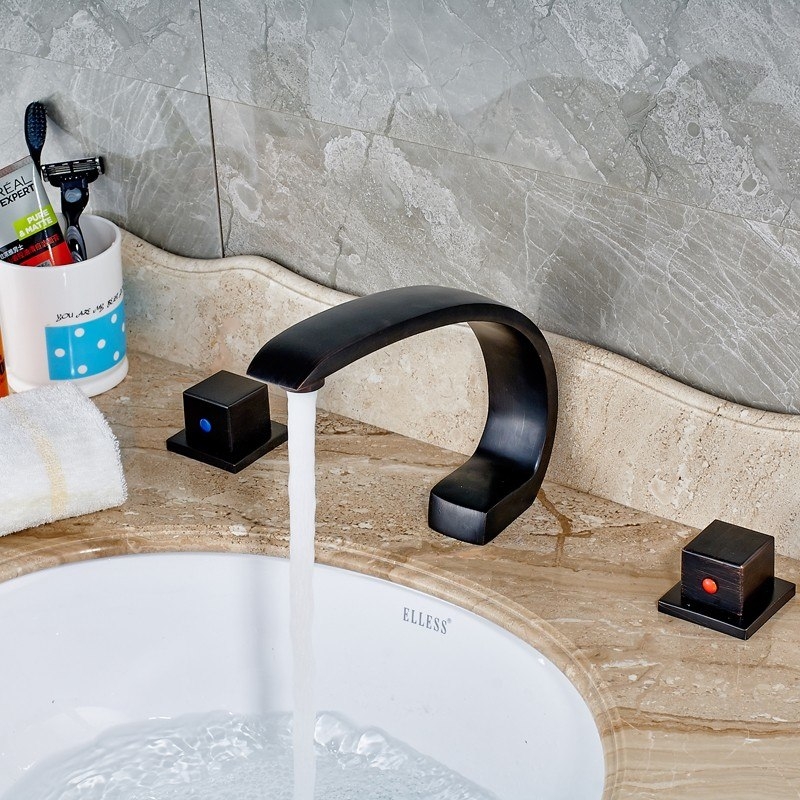 Multi-Style Dual Handle Deck Mounted Oil Bronze Bathroom Faucet