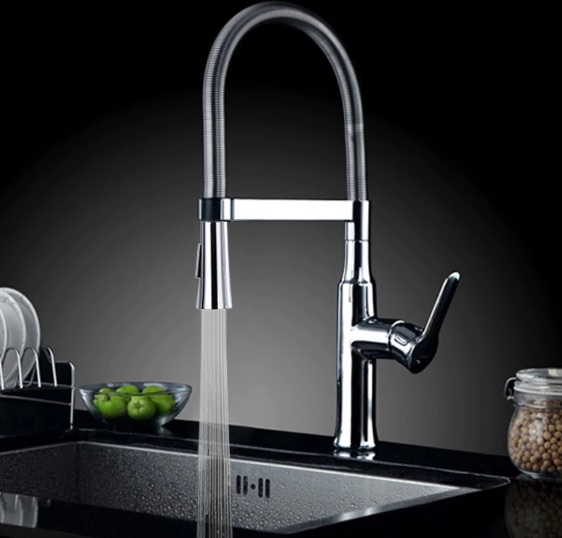 Pull Out Single Handle Chrome Finish Kitchen Sink Faucet