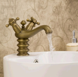 Bathroom Single Hole Antique Brass Basin Faucet