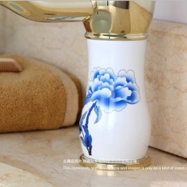 Golden Style Single Handle Bathroom Faucet