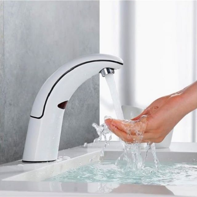 commercial bathroom touchless faucets